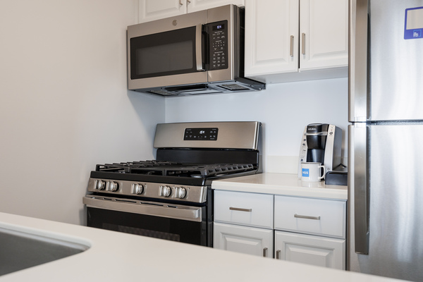 One Bedroom Queen Photo 4