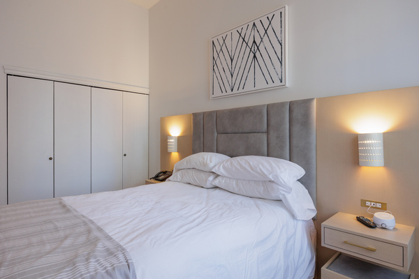 Two Bedroom King and Queen Photo 2